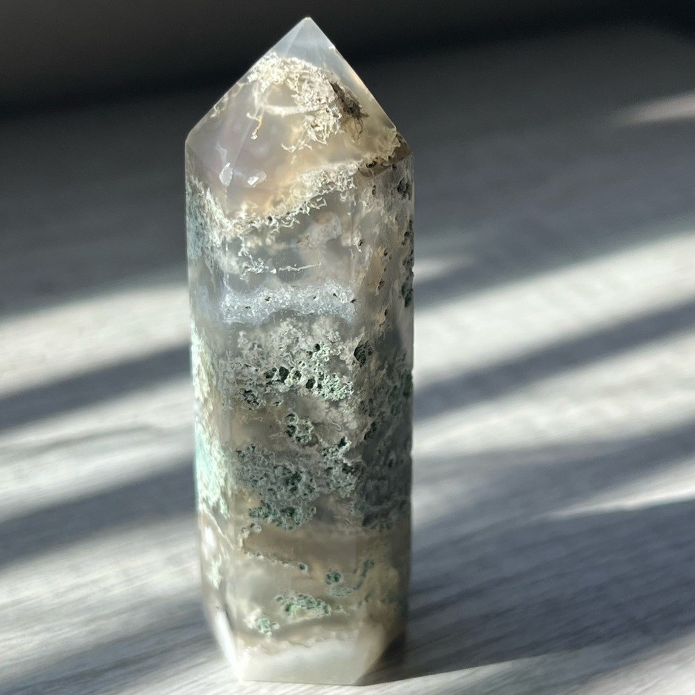 Moss Agate Crystal Tower | Point Tower Gemstone | - Picture 1 of 7